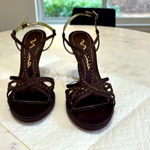 Nina brown dress sandals.  Heel 4.25"
